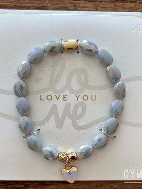 Coco + Carmen Iridescent Light Blue with Gold Beaded Heart Charm Bracelet